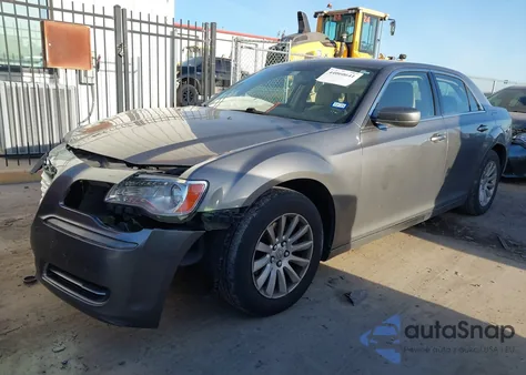 2012 Chrysler 300 из США, поврежденный, VIN 2C3CCAAG7CH202649
